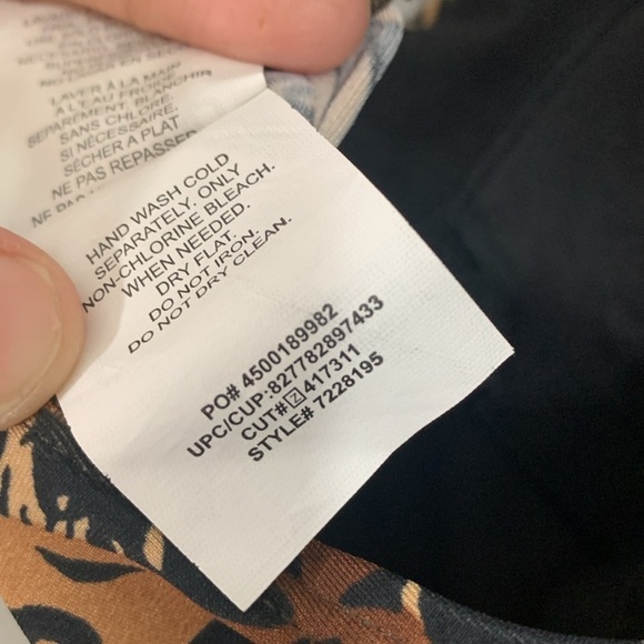 Speedo Tiger Print One-Piece Swimsuit size 6 - Picture 11 of 11